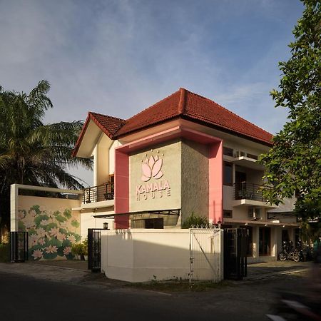 Хостел Kamala House Tugu Екстер'єр фото